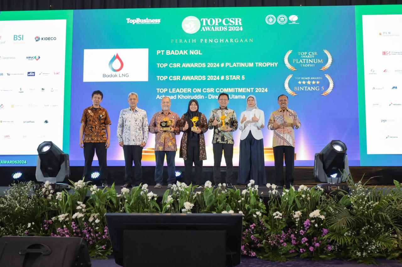 Prestasi Grup Pertamina Hulu Energi (PHE): Badak LNG Raih 3 Penghargaan TOP CSR Awards Berkat Program MENARA MARINA